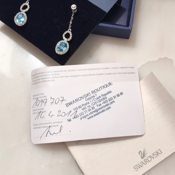 NWT Swarovski Topaz Diamond Silver Drop Earrings - Picture 5 of 5